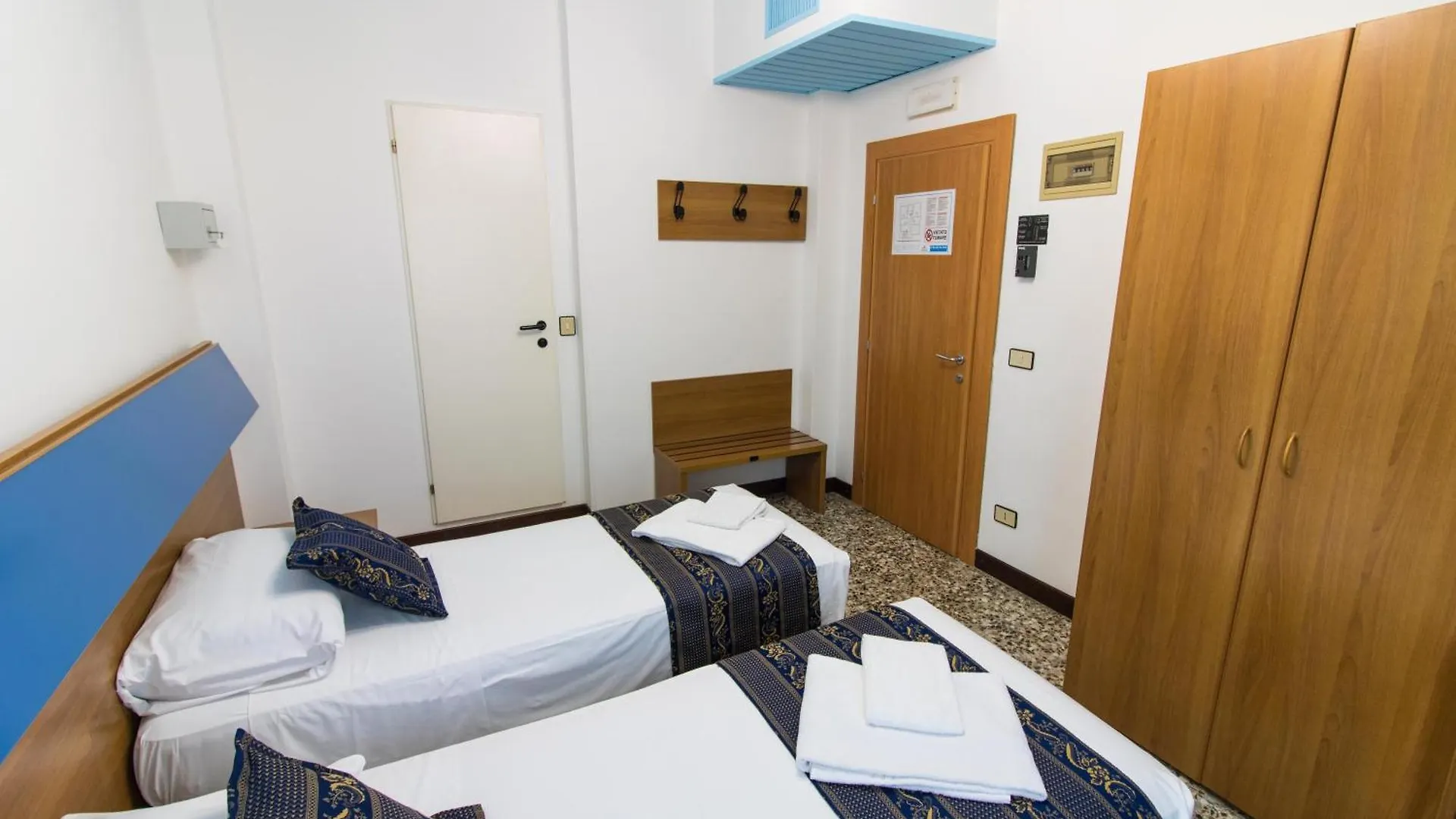 **  Bluecolors Hotel Campalto Italy